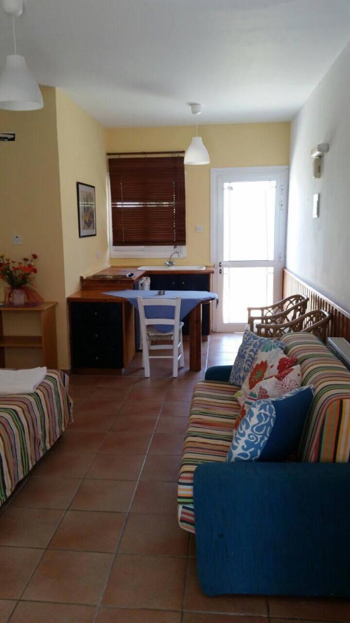 Periyiali Apartments Polis Ngoại thất bức ảnh
